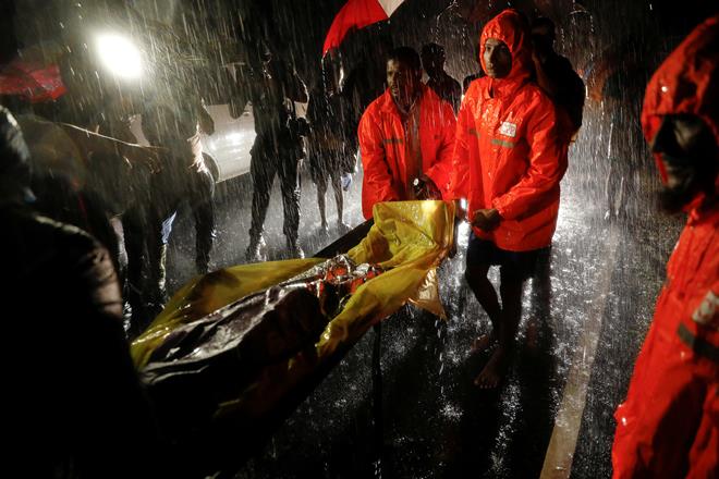 15 people drowned, rohingya muslims drown, rohingya boat drowned, rohingya refugees drown, myanmar rohingyas drown, myanmar rohingya boat drowns. world news