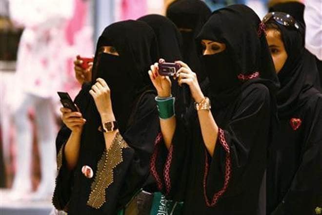 saudi arabia, saudi arabia women, women in stadium, women in saudi arabia, saudi arabia women first time in stadium