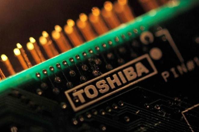 Toshiba, Western Digital, Toshiba Corp, Bain Capital LP, Apple Inc