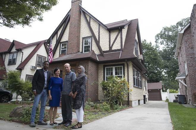 Donald Trump, Donald Trump home, Donald Trump childhood home, Donald Trump boyhood home, us refugees, Donald Trump home in new york, Donald Trump new york home, airbnb Donald Trump, Donald Trump home, Donald Trump childhood home, Donald Trump boyhood home, us refugees, Donald Trump home in new york, Donald Trump new york home, airbnb
