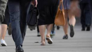 Expats, Brexit, Britain, foreigners, quality of life, child care, health care, US, housing, UK, executives, skilled workers, students, retirees