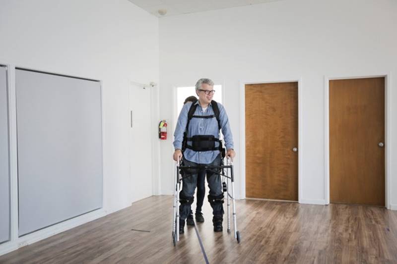 exoskeleton, wheelchairs, Exo-suits, medical exoskeletons, manual labour, human labour, injuries, technology