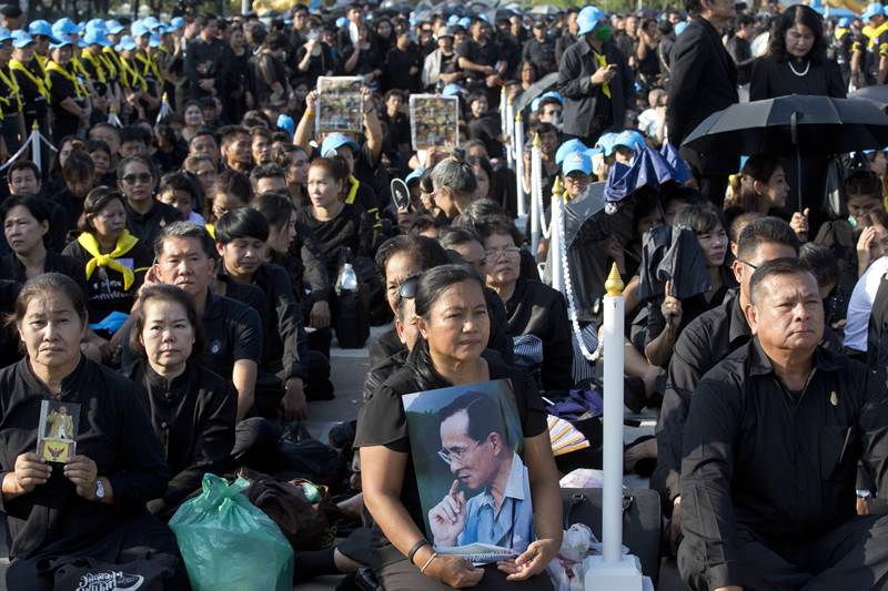 thailand, thailand royal funeral, King Bhumibol Adulyadej funeral, late King Bhumibol Adulyadej, thailand set for lavish five-day funeral ceremony, five-day funeral ceremony, five-day funeral ceremony of King Bhumibol Adulyadej, bangkok, Bangkok Grand Palace, World War Two, thailand pics, bangkok pics, King Bhumibol Adulyadej pics, King Bhumibol Adulyadej news