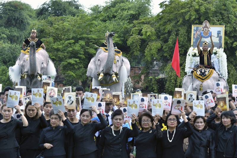 thailand, King Bhumibol Adulyadej funeral, late King Bhumibol Adulyadej, thailand set for lavish five-day funeral ceremony, five-day funeral ceremony, five-day funeral ceremony of King Bhumibol Adulyadej, bangkok, Bangkok Grand Palace, World War Two, thailand pics, bangkok pics, King Bhumibol Adulyadej pics, King Bhumibol Adulyadej news
