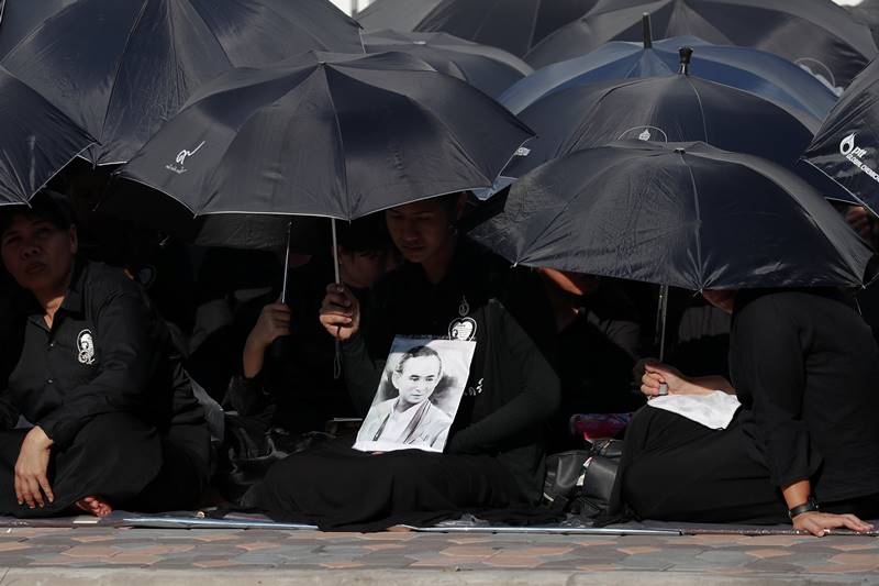 thailand, thailand royal funeral, King Bhumibol Adulyadej funeral, late King Bhumibol Adulyadej, thailand set for lavish five-day funeral ceremony, five-day funeral ceremony, five-day funeral ceremony of King Bhumibol Adulyadej, bangkok, Bangkok Grand Palace, World War Two, thailand pics, bangkok pics, King Bhumibol Adulyadej pics, King Bhumibol Adulyadej news