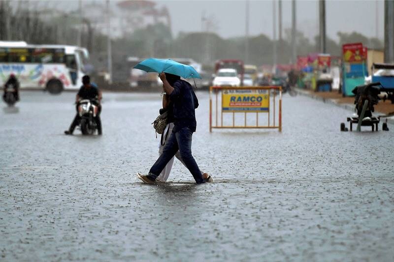 chennai rain, chennai, chennai monsoon, rain in chennai, heavy rain, monsoon, monsoon in india, water logged, heavy shower, thunderstorm, chennai pics, chennai latest news