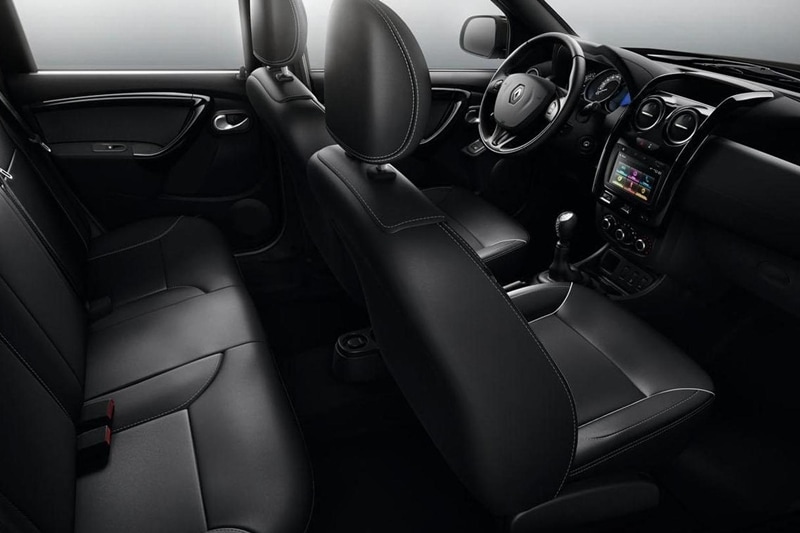 The Oroch is based on the Renault Dusters platform and has the same seating layout as the duster, however, where you would normally find the boot in a Duster. The Oroch has a flat-bed with the wheelbase extended by 155 millimetres and it looks amazing. We simply can’t take our eyes of it. Point being that the Isuzu D-Max V-cross is having pretty much a free run in the country, and the Dusters popularity in the country will just help to boost the Oroch’s identity should it come to India.