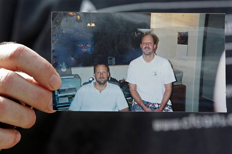 las vegas shooting, las vegas gunman, las vegas gunman Stephen Craig Paddock, Stephen Craig Paddock, Eric Paddock, Benjamin Hoskins Paddock, wealthy real-estate investor, casino, gambler, gambling