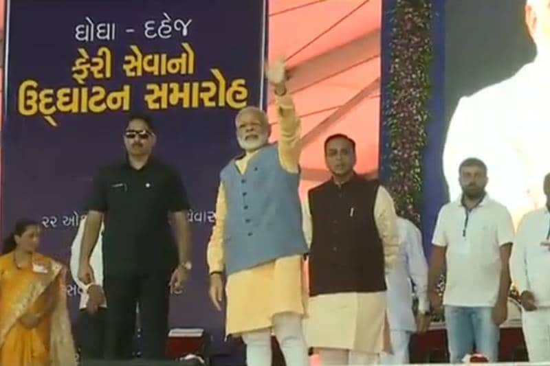 Narendra Modi, Modi, modi in Gujarat, Ghogha Dahej, Dahej Ghogha, Ghogha Dahej Ro-Ro, ferry service, BJP Gujarat, Narendra Modi in Gujarat, Modi Gujarat visit, Modi Gujarat election, Hardik Patel, Patel quota,Gujarat chief minister, vijay rupani, Bharatiya Janata Party, bjp, congress