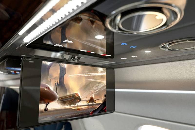Embraer, Embraer Phenom 300E, Embraer Phenom 300E corporate jet, corporate jet, business jet, business travel, las vegas, plane, aircraft, business travel, business jet, air travel, Bombardier plane, business jet, aviation, aviation industry, corporate sector, world news, world pics, Phenom 300E pics