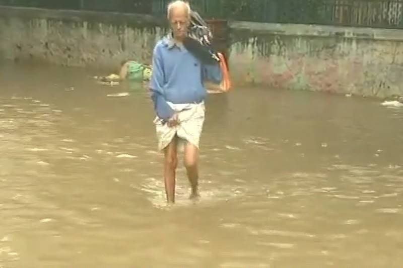 chennai rain, chennai, chennai monsoon, rain in chennai, heavy rain, monsoon, monsoon in india, water logged, heavy shower, thunderstorm, chennai pics, chennai latest news
