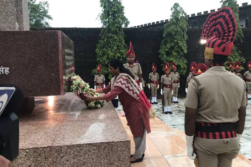 diwali, diwali 2017, diwali in india, Defence Minister Nirmala Sitharaman, Nirmala Sitharaman, Tri Services, Andaman and Nicobar, Port Blair