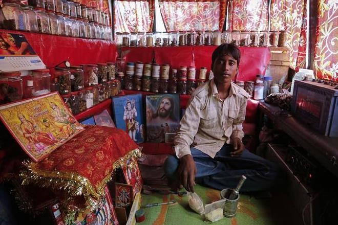 Ayurveda, Ayurveda experts, Ayurveda better substitute, painkiller, Ayurvedic medicines, Ayurvedic treatment, effective alternative, migraine and serious headache
