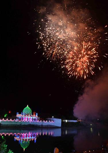 Narendra Modi Gujarat visit, Diwali celebration, Modi Vadnagar, Vadnagar, PM Modi, gujarat visit, PM modi gujarat,