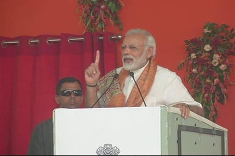 Narendra modi in bihar, Narendra modi bihar visit, Ram vilas Paswan, nitish kumar, namami gange project, mokama, patna university, narendra modi bihar pics