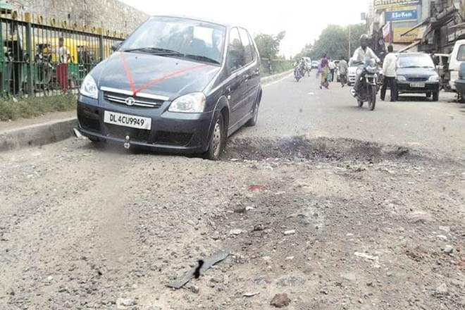 delhi pollution, pollution in delhi, delhi, delhi roads, delhi Environment Pollution, delhi dust control measures, delhi news, pollution control board, Anand Vihar, Ghaziabad, Bhiwadi