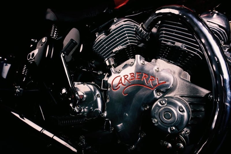 The Double Barrel is powered by a 1000cc carburetter engine that produces 52.2 hp of power and 82 Nm of torque and is paired to a 5-speed gearbox with a 7-plate clutch. The Carberry's carburetter engine meets BSIV emission norms and it is expected that a fuel injected version too may be launched it the future. The Double Barrel also features ABS.