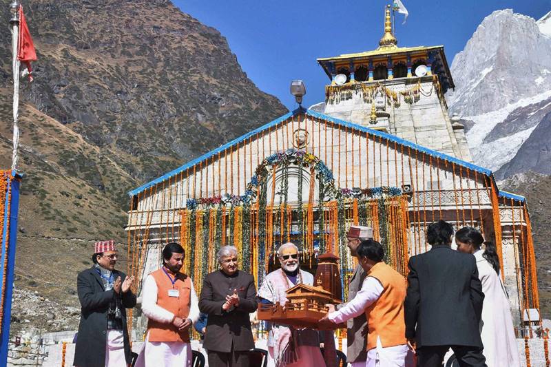 Modi in Kedarnath, narendra modi in Kedarnath, narendra modi Kedarnath visit, PM Modi in Kedarnath, Kedarnath visit, modi in Kedarnath, Narendra Modi, PM Modi lays foundation stones in kedarnath, uttarakhand flash floods, Modi in uttarakhand, PM Modi uttarakhand visit, narendra modi in uttarakhand, uttarakhand cm, Himalayan shrine, modi at Himalayan shrine, PM Modi at Himalayan shrine