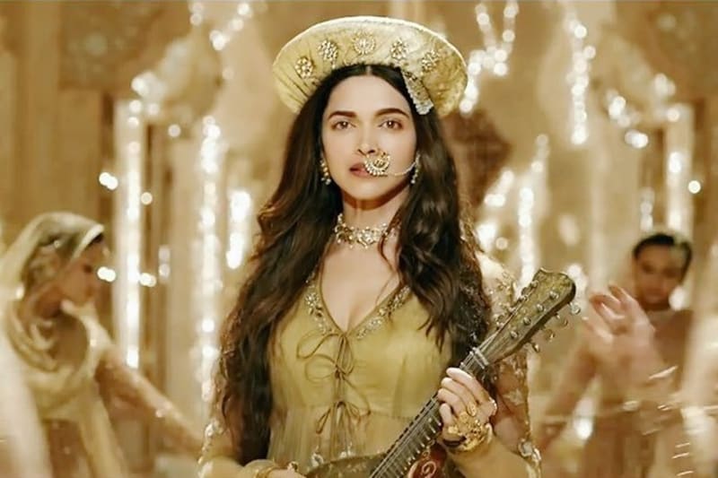 Padmavati, Ghoomar, deepika Padukone, Nagada Sang Dhol, Deewani Mastani, Ram-Leela, Goliyon Ki Rasleela Ram-Leela, Bajirao Mastani, Mohe Rang Do Laal, Padmavati box office collection, entertainment news