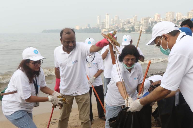 Swachhta Hi Sewa, Swachhta Hi Sewa campaign, Mahatma Gandhi, gandhi jayanti, Narendra Modi, Swachh Bharat Abhiyan, ICICI Bank, Chanda Kochhar, SBI, Arundhati Bhattacharya, Amitabh Bachchan, news