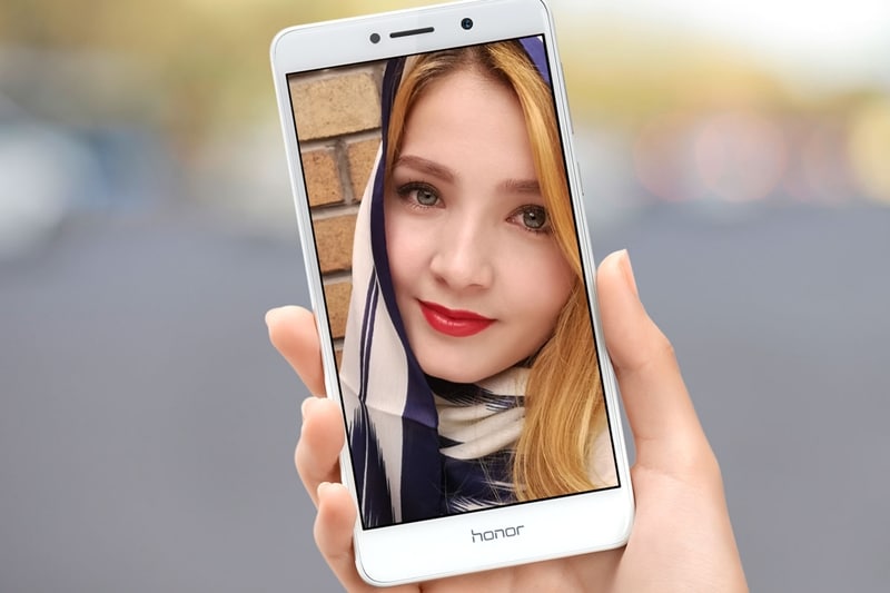 honor mobiles, motorola mobiles, coolpad mobiles, budget smartphones, budget phones, latest phones, cheap smartphones, budget androids, flipkart sale, amazon sale, diwali sale offer, diwali sale mobiles, offers on mobile