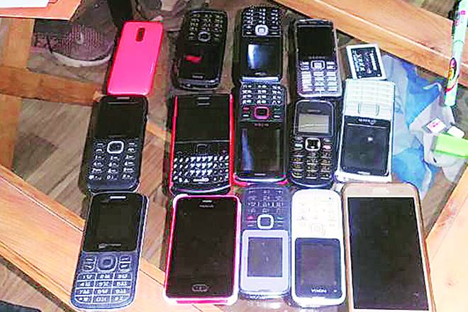 refurbished smartphone segment, refurbished industry, refurbished industry in india, online retailers in refurbished segment, pre-owned phones, pre-owned phones in india, pre-owned phone market, pre-owned phone market in india, Amazon, ShopClues, online retail, online retailers, ecommerce players, ecommerce industry, greendust, Amazon Renewed, refurbished category, online refurbished category, Overcart, Gobol, JustLikeNew, Blubirch