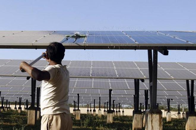 Renewable energy in india, Renewable energy, storage capacity, storage capacity in renewable energy, MNRE, Renewable Energy India Expo, Solar Energy Corporation, CEEW, solar capacity, solar capacity in india, energy storage technology