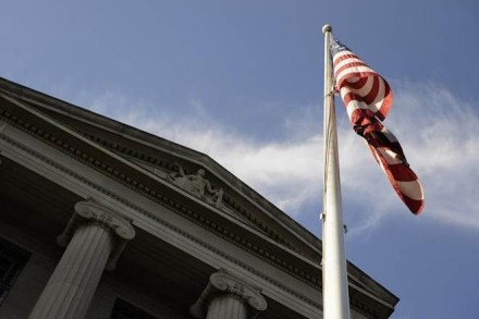 russia, Reince Priebus, Doald Trump, White House, special counsel, Trump campaign, 2016 US election, William Burck, Robert Mueller, special counsel interview, James Comey