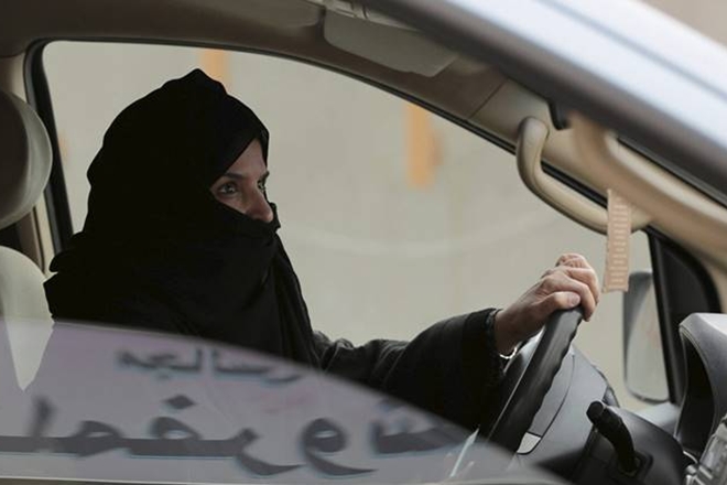 Saudi woman driving, women driving in saudi, Saudi police, women driving before lifting of ban, Riyadh, violating traffic regulations Saudi woman driving, women driving in saudi, Saudi police, women driving before lifting of ban, Riyadh, violating traffic regulations