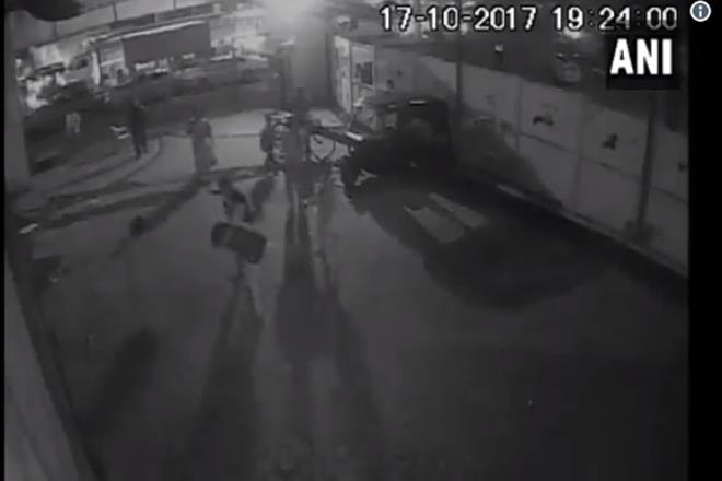 minor girl molested, girl molested, mumbai molestation, molestation in mumbai, girl b eaten up in mumbai, mumbai assault, mumbai