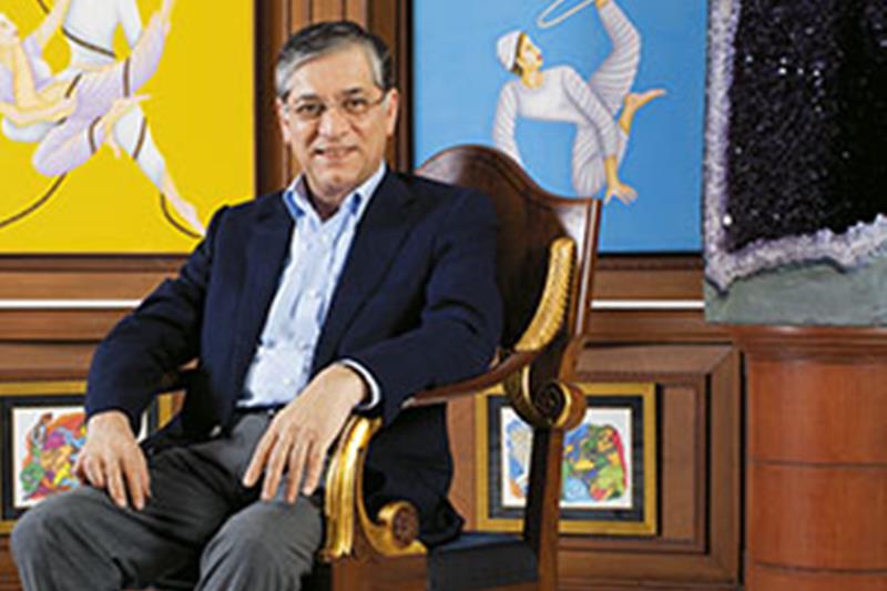 Richest Indian families, , Anand Burman, Radhakishan Damani, Adani group, SP Hinduja, Hinduja group, Adi GodrejHurun report,