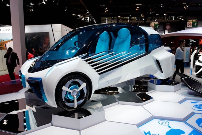 paris cars, paris electric cars, petrol-fuelled cars, diesel-fuelled cars, petrol cars, diesel cars, gas-guzzlers, temporary bans, Mayor Anne Hidalgo