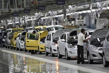 Domestic automotive industry, automotive industry, automotive industry in india, Carmakers in india, Maruti Suzuki, Hyundai, Honda, Mahindra and Mahindra, Vitara Brezza, Renault, Tata Motor’s, compact UV, Renault
