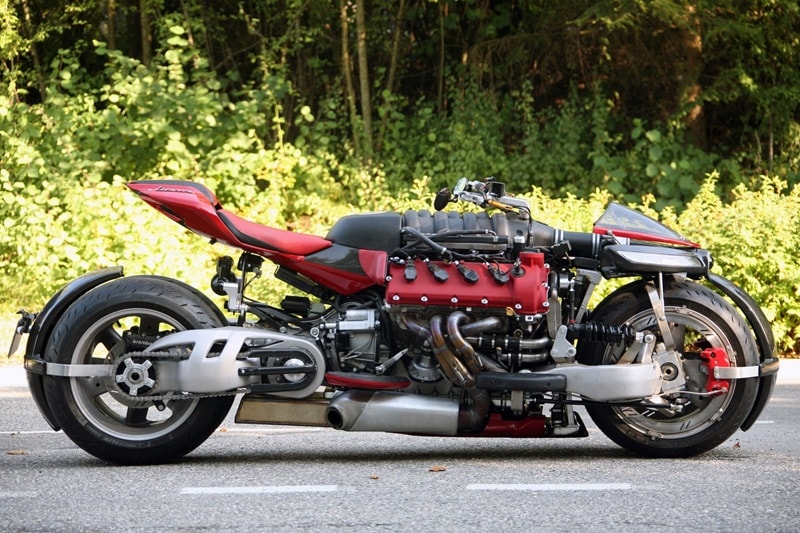 Braking comes from two 8-piston callipers on 420mm diametre perimeter discs. To improve ergonomics and braking precision, the brake levers are reversed. There will only be 10 examples of the LM 847 and seven of them are available now. List price is about a whopping $215,000.