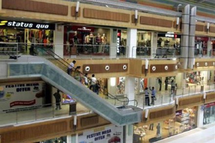 mall vacancies in india, developers on mall vacancies, fund infusion, high vacancy rates malls, Prestige Estates, malls in india, mall trend in india, DLF, JLL India, Nirmal Lifestyle, City Centre, Centre One, Zara, H&M, Forever 21