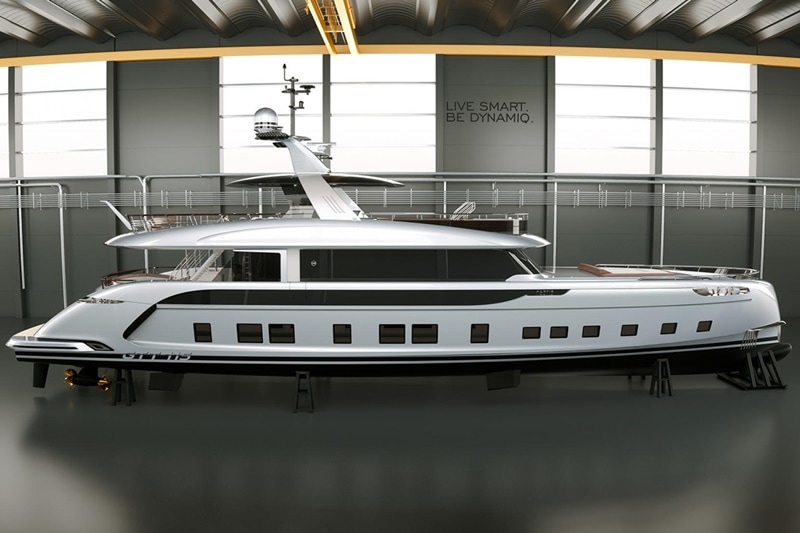 Porsche has faced a lot of criticism that all its cars look the same and even about the Superyacht, the design studio couldn't resist but say that the "fluid lines, side contours and balanced proportions recall the drop-shaped, overstretched surfaces of the 911".