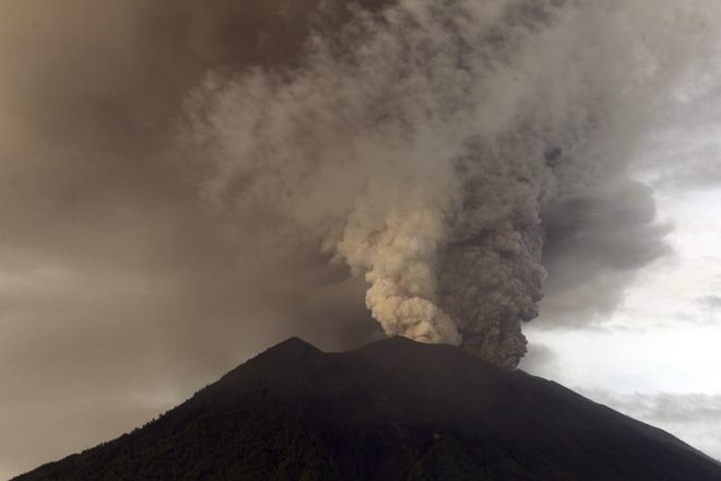 Volcano eruption in Bali, Mount Agung volcano, Bali Volcano, Bali airspace, Bali airport, Bali flights cancelled, Bali airport shut down, Bali Volcano, Pacific ``Ring of Fire''