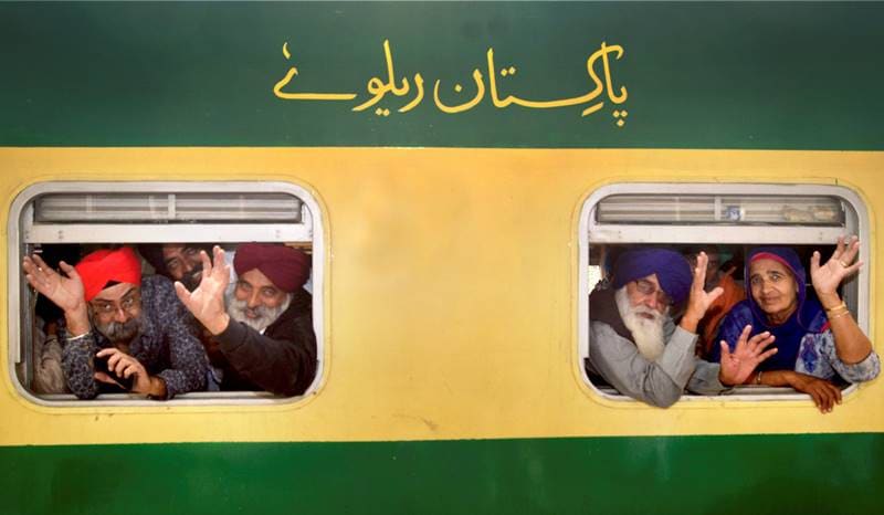 guru nanak jayanti, guru nanak jayanti 2017, guru nanak jayanti celebrations, guru nanak jayanti rituals, guru nanak jayanti gatka, guru nanak jayanti gurudwara, guru nanak jayanti india, guru nanak jayanti news, about guru nanak jayanti, guru nanak jayanti kritan, guru nanak jayanti nagar kirtan, guru nanak jayanti katha, guru nanak jayanti langar, Pakistan India Sikh, sikh, sikhs in india, guru nanak dev