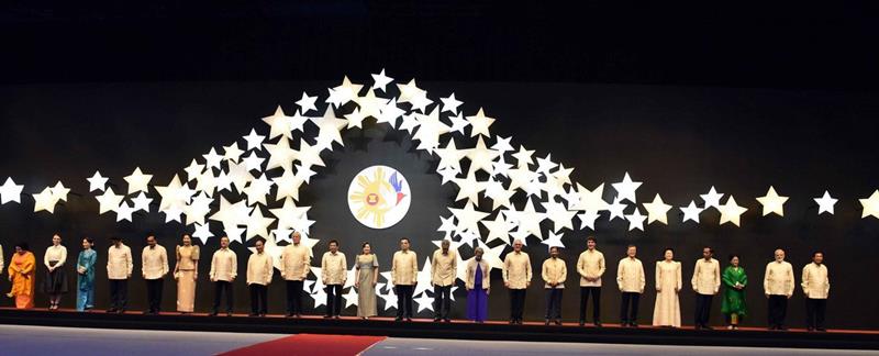 asean summit, asean summit 2017, pm modi, modi, modi philippines, Narendra Modi philippines, modi in philippines, Narendra Modi in philippines, PM Modi Philippines visit, Modi Philippines visit, Shinzo Abe, Donald Trump, asean 2017 summit