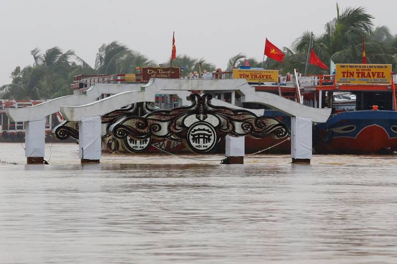 Typhoon Damrey, Typhoon, Damrey, Vietnam, storm, floods, powerful typhoon, typhoon damrey hits vietnam, vietnam hit by Typhoon Damrey, flooding, Asia-Pacific summit, economic summit, death toll
