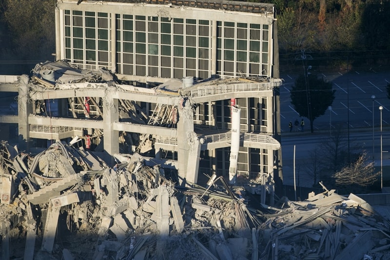 Georgia Dome, Georgia Dome explosion, Georgia Dome implosion, scheduled implosion in Georgia Dome, Georgia Dome destroyed, largest domed stadium, Georgia Dome demolished, images of Georgia Dome, pictures of Georgia Dome, Georgia Dome pictures, Georgia Dome images, Georgia Dome destruction