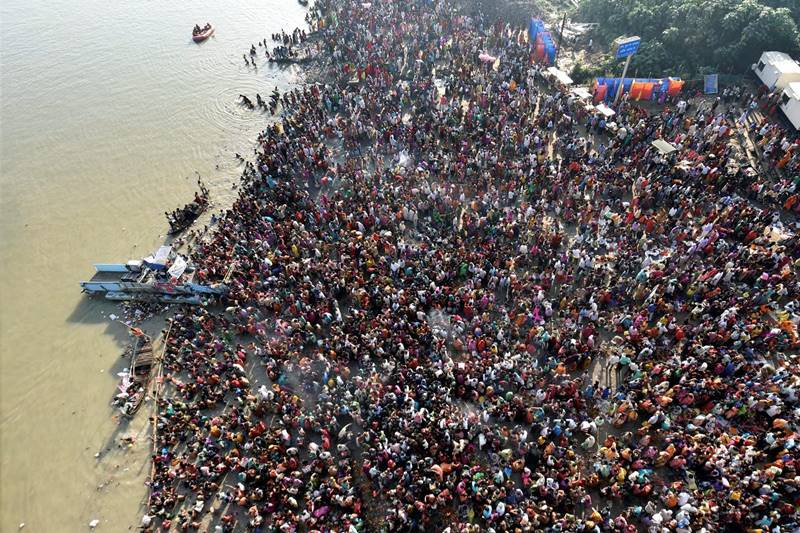 kartik purnima, kartik purnima 2017, kartik purnima devotees, kartik purnima rituals, kartik purnima timings, kartik purnima date, kartik purnima puja, kartik purnima history, kartik purnima tithi, kartik purnima drikpanchang