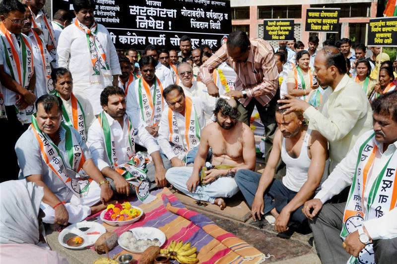 demonetisation anniversary, demonetisation anniversary live, note ban anniversary, note ban one year, 2016 india bank notes, bharatiya janata party, 2016 india bank notes demonetisation, demonetisation one year live, demonetisation india, demonetisation in india, demonetisation meaning, indian demonetisation, narendra modi. pm modi, rahul gandhi, bjp, congress, amit shah, manmohan singh, gujarat polls, himachal polls, gujarat polls dates, himachal election dates, mamata banerjee, gst, gst full form, modi video, modi speech, modi November 8 video, November 8, arun jaitley, rs 500, rs 1000, black day, anti-black money day