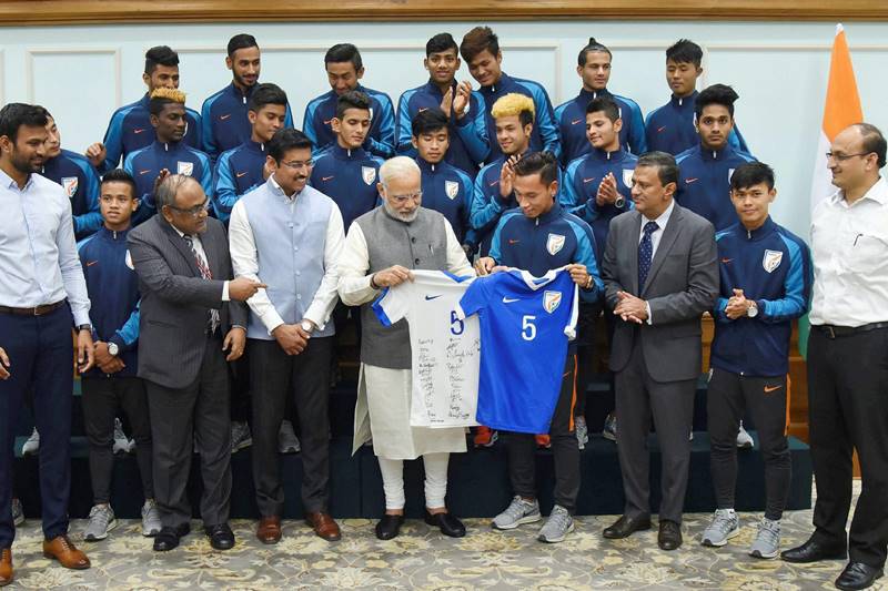 modi, pm modi, pm narendra modi, narendra modi, FIFA U-17 World Cup, football, football players, footballers, FIFA, india, game, players, young players, sports, sports india, sports pics, sports news