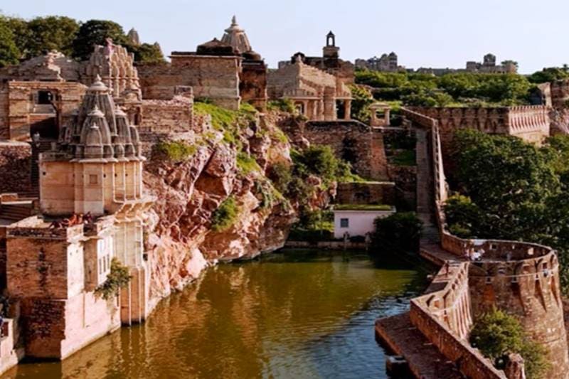 Padmavati, Padmavati movie, Padmavati protests, Padmavati film, Deepika Padukone, Ranveer Singh, Shahid Kapoor, Sanjay Leela Bhansali, Chittorgarh fort, Padmini Palace