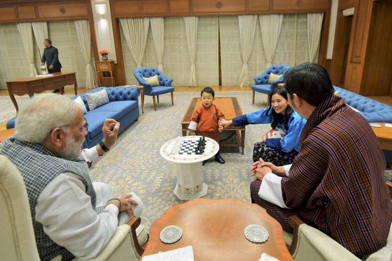 bhutan king, pm narendra modi, pm modi, modi, Jigme Khesar Namgyel Wangchuck, Jetsun Pema Wangchuck, Jigme Namgyel Wangchuck, FIFA U-17 World Cup, bhutan king meets pm modi