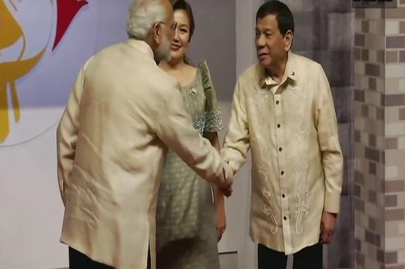 asean summit, asean summit 2017, pm modi, modi, modi philippines, Narendra Modi philippines, modi in philippines, Narendra Modi in philippines, PM Modi Philippines visit, Modi Philippines visit, Shinzo Abe, Donald Trump, asean 2017 summit