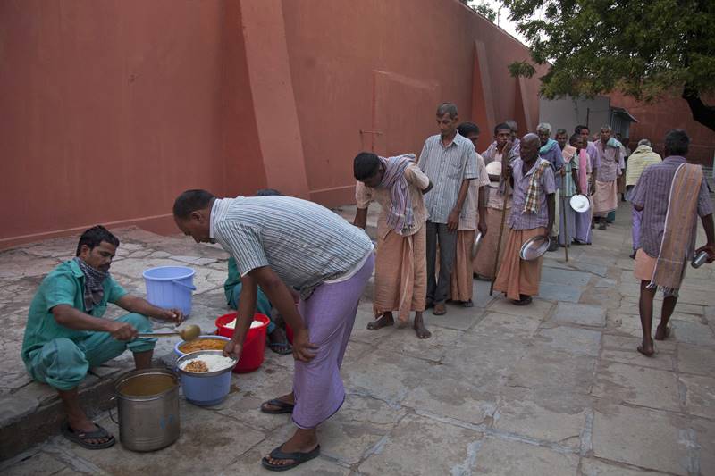 ivanka trump india visit, ivanka trump, ivanka trump visit, hyderabad bans begging, begging banned in india, news, ivanka trump, donald trump, india, hyderabad, latest news, india news