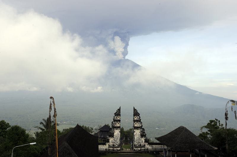 Volcano eruption in Bali, Mount Agung volcano, Bali Volcano, Bali airspace, Bali airport, Bali flights cancelled, Bali airport shut down, Bali Volcano, Pacific ``Ring of Fire''