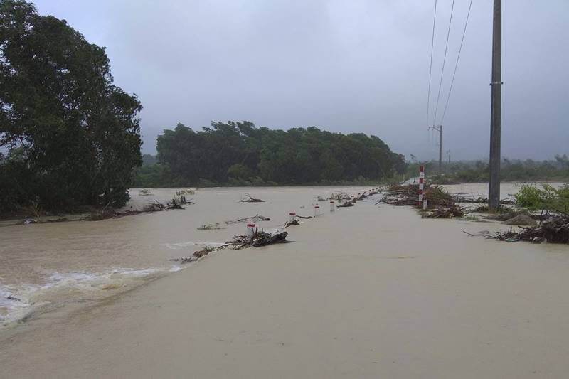 Typhoon Damrey, Typhoon, Damrey, Vietnam, storm, floods, powerful typhoon, typhoon damrey hits vietnam, vietnam hit by Typhoon Damrey, flooding, Asia-Pacific summit, economic summit, death toll